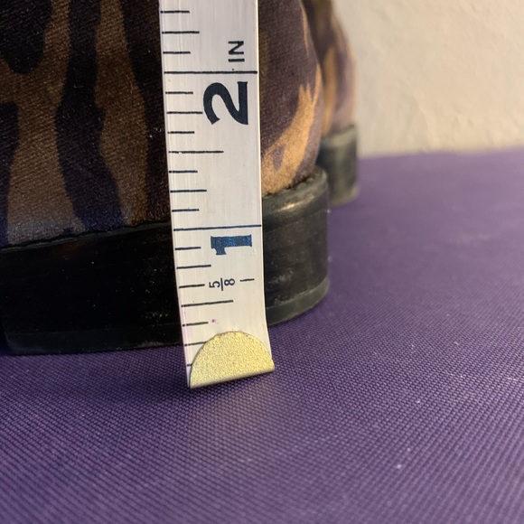 STUART Weitzman Tiger Stretch Boot -Size 7 M - Picture 11 of 14